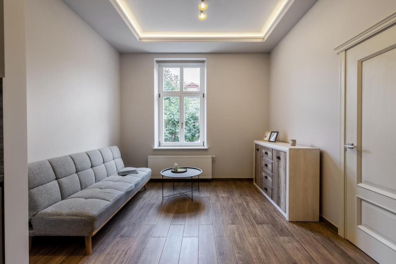 Inshiapartments On Kovzhuna Str Львов Экстерьер фото